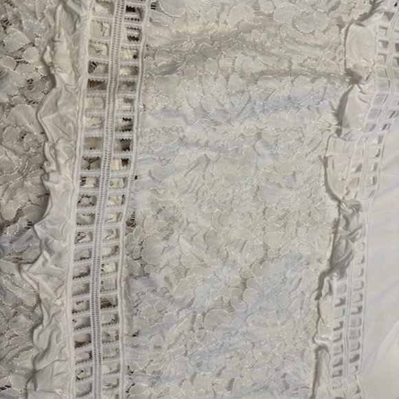Ebony Bea 3X white hollowed lace dress - Picture 6 of 14
